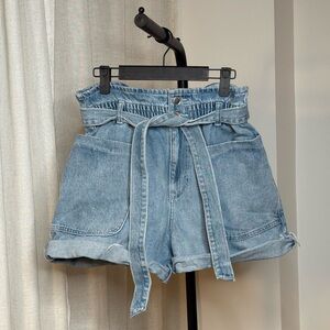 Zara High Waisted Paper Bag Waisted Belted Denim Shorts - Size 8